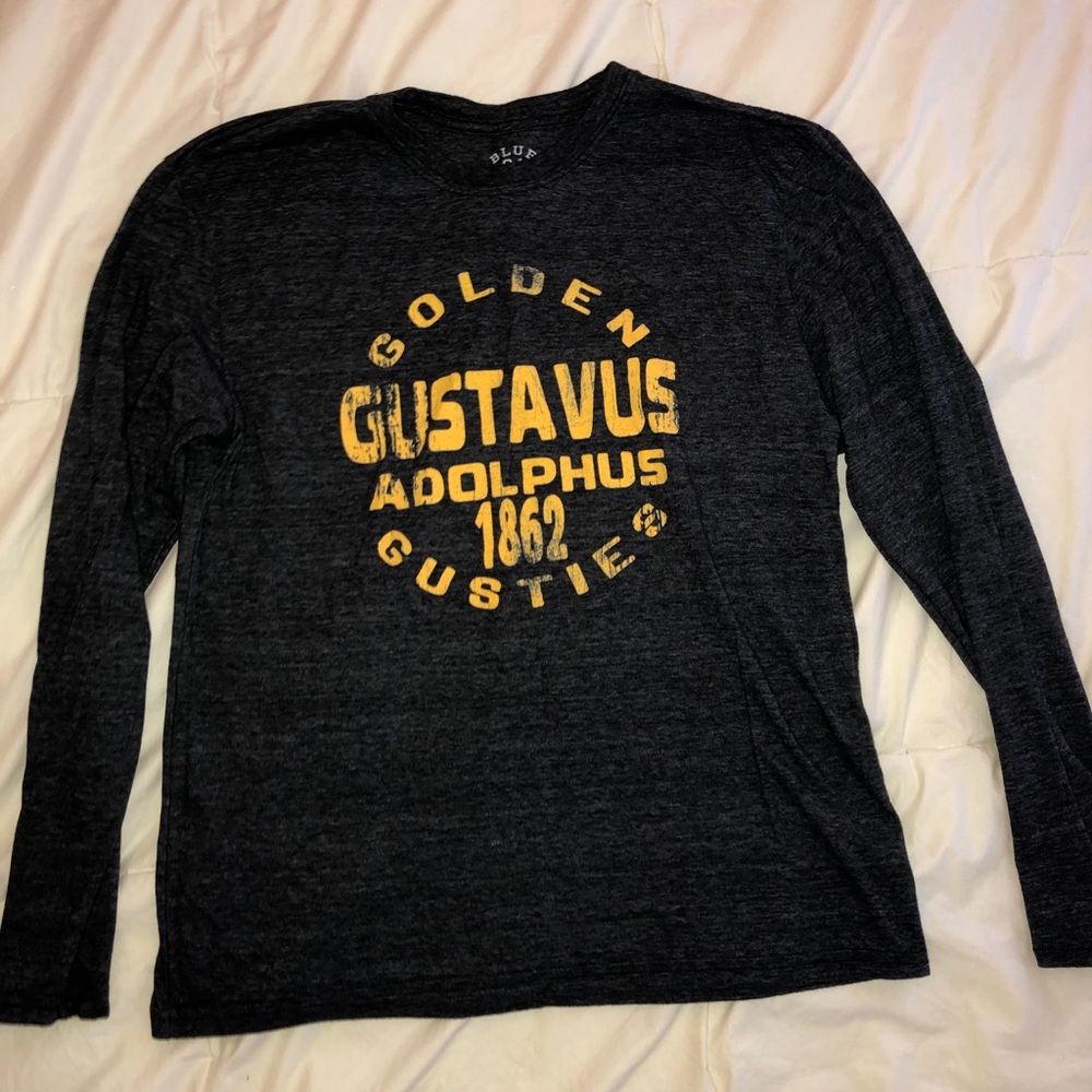 Long-Sleeve Gustavo’s tee